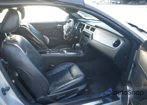 2012 Ford Mustang V6 Premium z USA, uszkodzony, nr VIN 1ZVBP8EM3C5222244